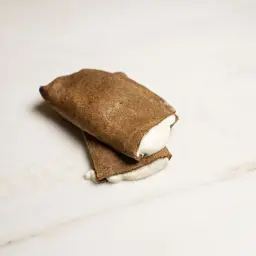 Dates and Triangle Cheese Red Bread